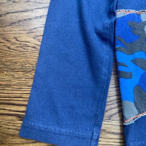 Mini Boden Camo Deer Appliqué Shirt - Picture 2 of 13